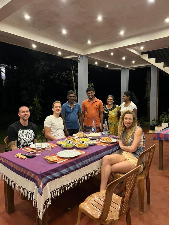 סיגירייה Isanka Lion Lodge מראה חיצוני תמונה
