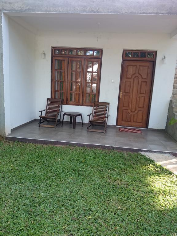 סיגירייה Isanka Lion Lodge מראה חיצוני תמונה